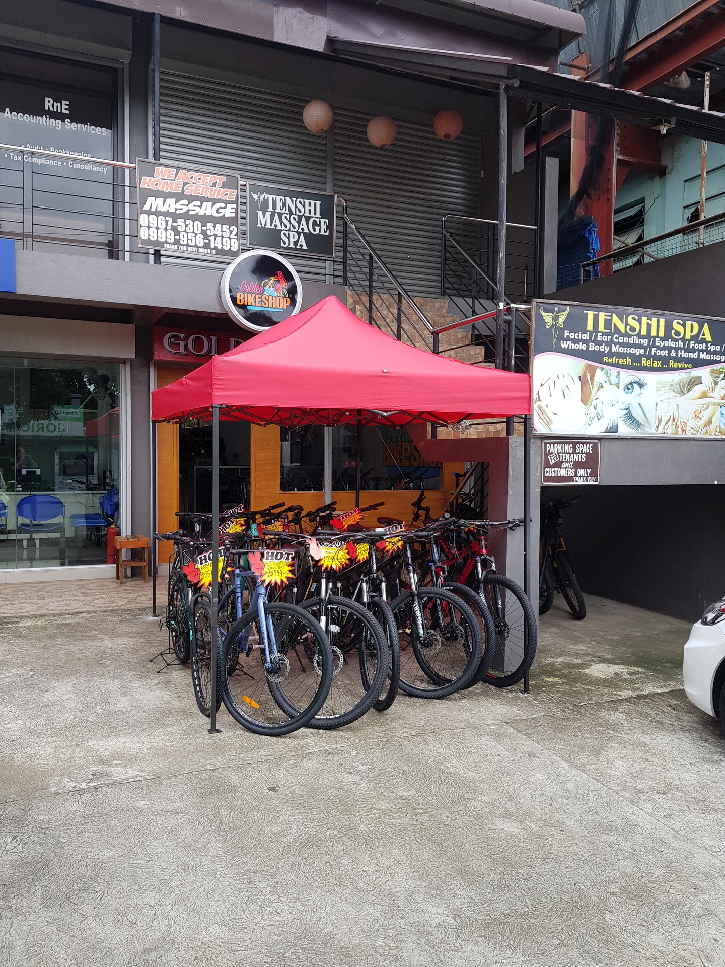 GOLDEN BIKE SHOP