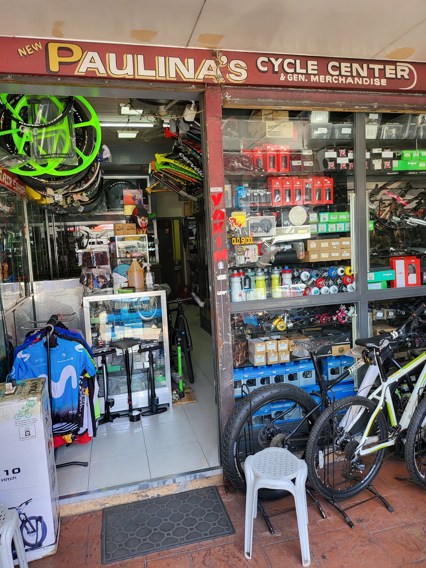 NEW PAULINA'S CYCLE CENTER [SSC]